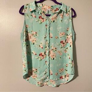 Elle Mint Green Button Down Blouse with Collar